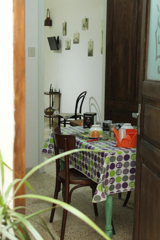A Due Passi Dal Centro Apartment Trapani Bagian luar foto